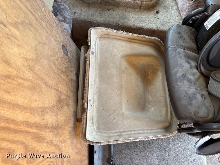 image for item EP0514 1994 Fleetwood Coronado Pace Arrow RV