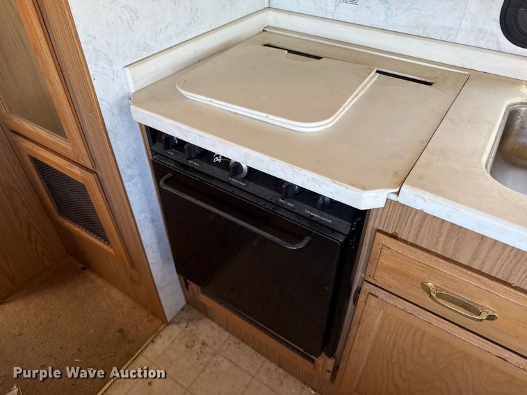 image for item EP0514 1994 Fleetwood Coronado Pace Arrow RV