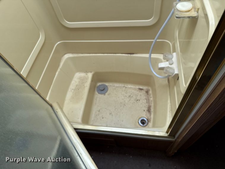 image for item EP0514 1994 Fleetwood Coronado Pace Arrow RV