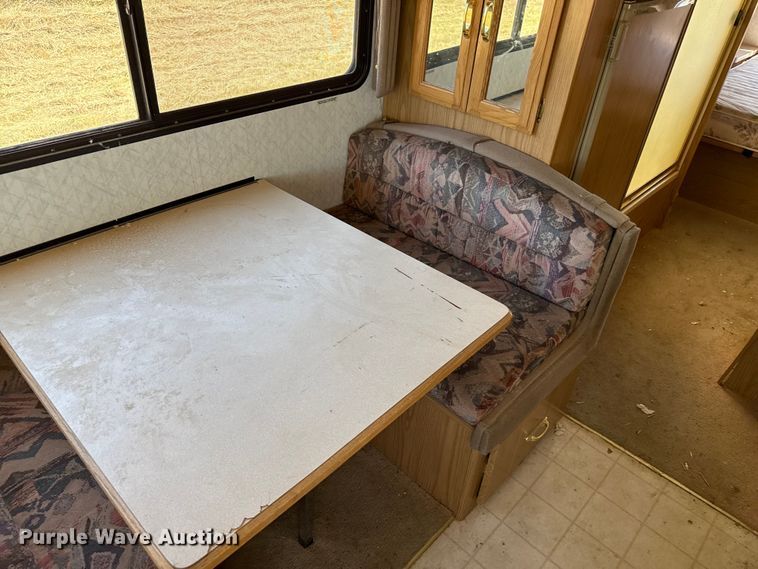 image for item EP0514 1994 Fleetwood Coronado Pace Arrow RV