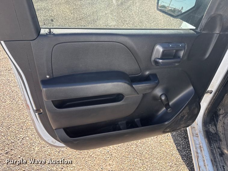 image for item EP0688 2014 GMC Sierra 1500 pickup truck