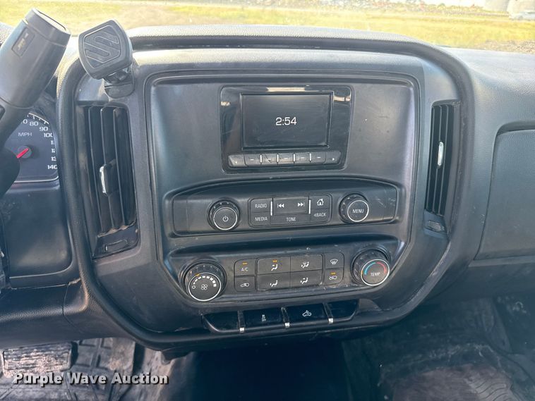 image for item EP0688 2014 GMC Sierra 1500 pickup truck
