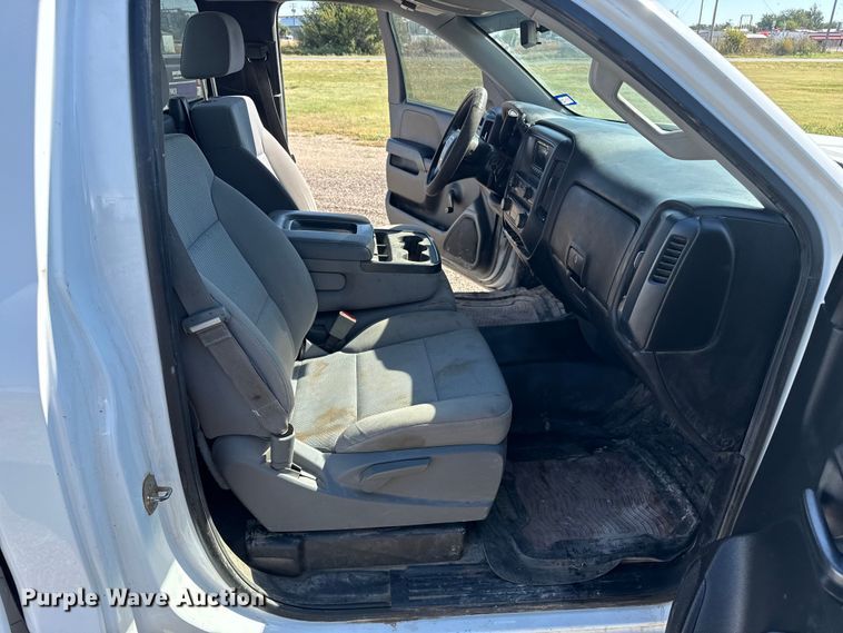 image for item EP0688 2014 GMC Sierra 1500 pickup truck