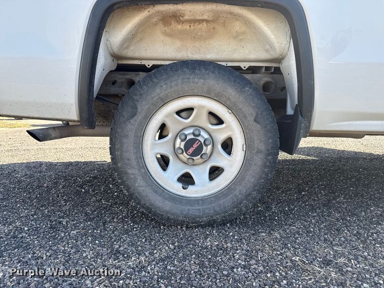 image for item EP0688 2014 GMC Sierra 1500 pickup truck