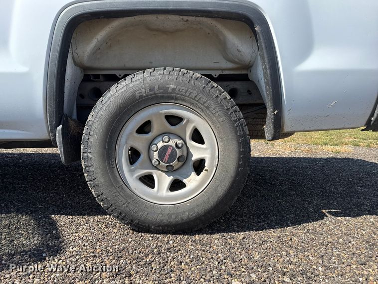 image for item EP0688 2014 GMC Sierra 1500 pickup truck