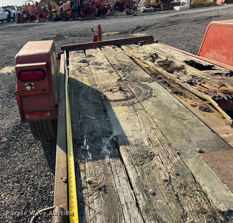 image for item ER0174 2004 Ditch witch S7B tilt deck equipment trailer