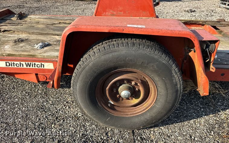 image for item ER0174 2004 Ditch witch S7B tilt deck equipment trailer