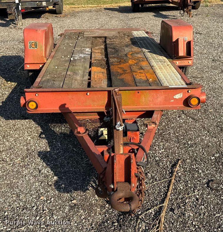 image for item ER0176 2005 Ditch witch S7B tilt deck equipment trailer