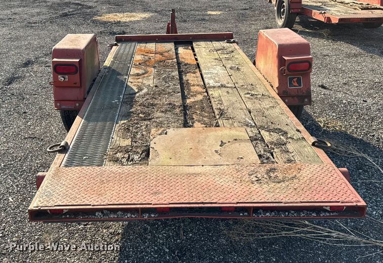 image for item ER0176 2005 Ditch witch S7B tilt deck equipment trailer