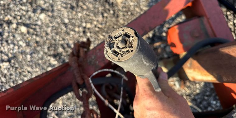 image for item ER0176 2005 Ditch witch S7B tilt deck equipment trailer