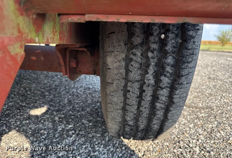 image for item ER0176 2005 Ditch witch S7B tilt deck equipment trailer