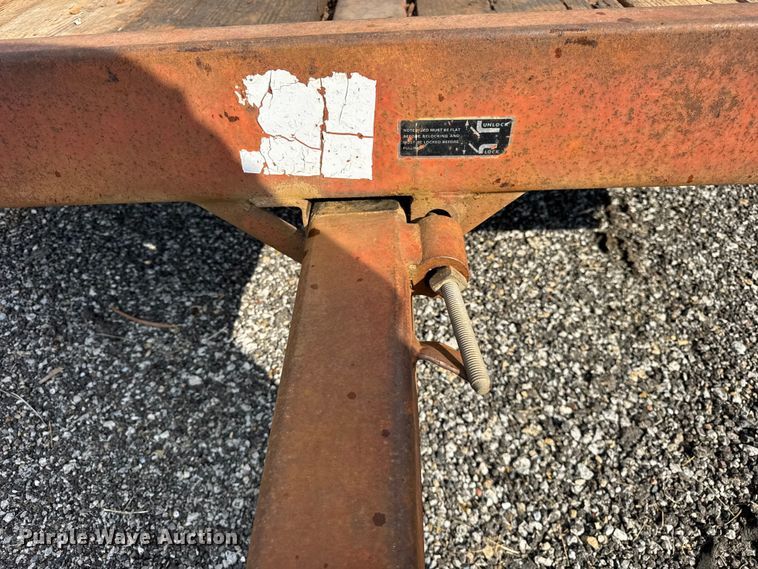 image for item ER0177 1988 Ditch witch S4A tilt deck equipment trailer