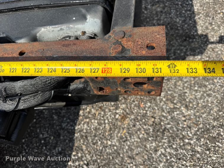 image for item ER0182 2001 Ford F450 Super Duty truck cab and chassis