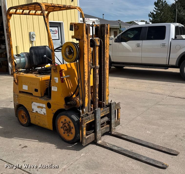 image for item ER2490 Carson CFG103-1 forklift