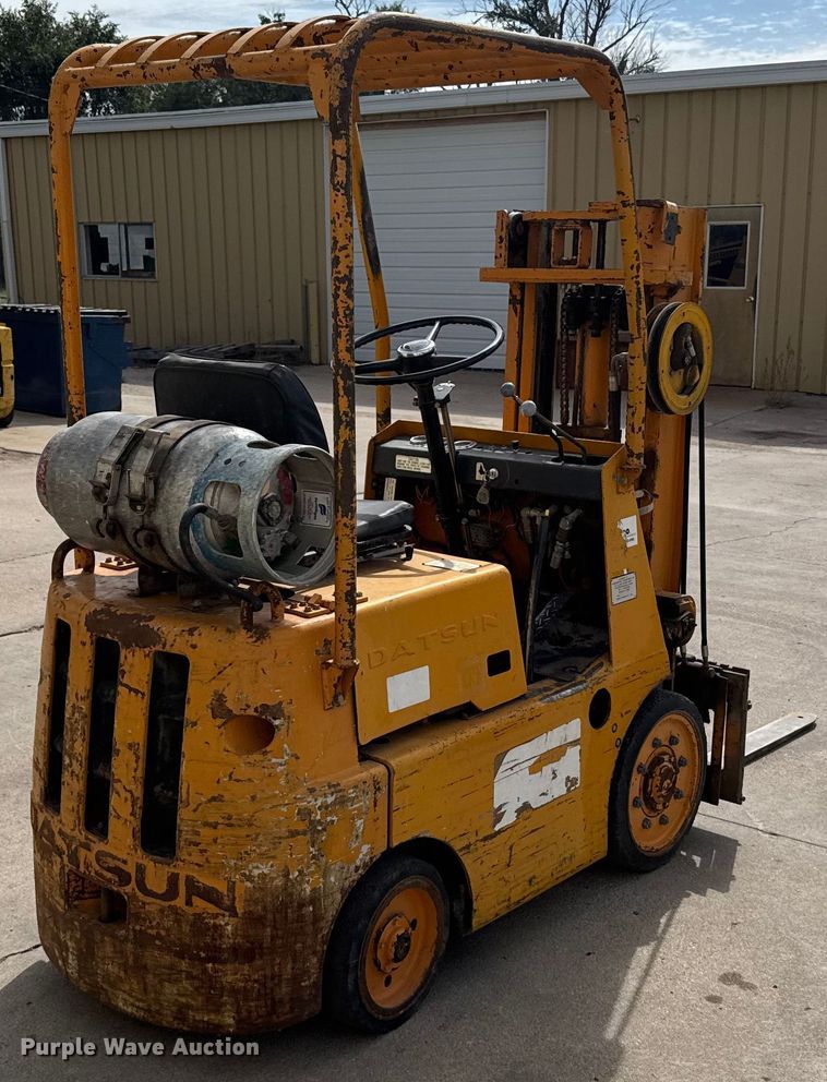 image for item ER2490 Carson CFG103-1 forklift