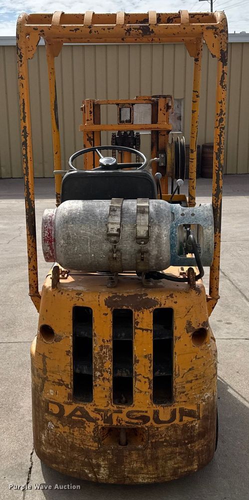 image for item ER2490 Carson CFG103-1 forklift