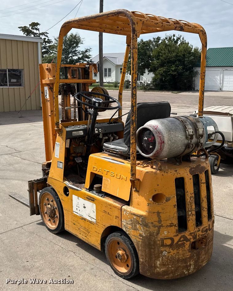 image for item ER2490 Carson CFG103-1 forklift