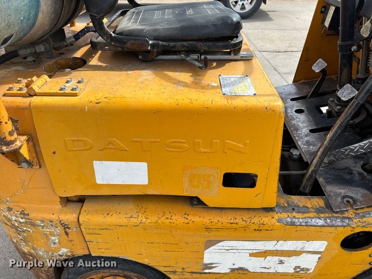 image for item ER2490 Carson CFG103-1 forklift