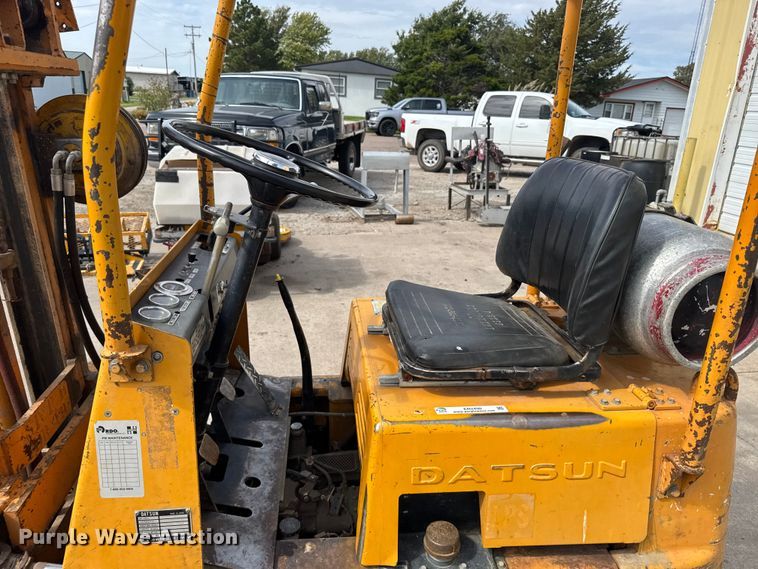 image for item ER2490 Carson CFG103-1 forklift