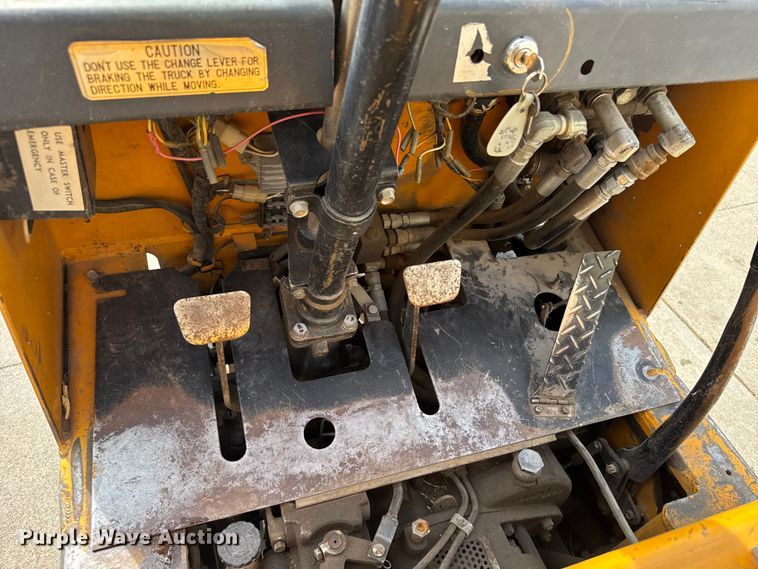 image for item ER2490 Carson CFG103-1 forklift