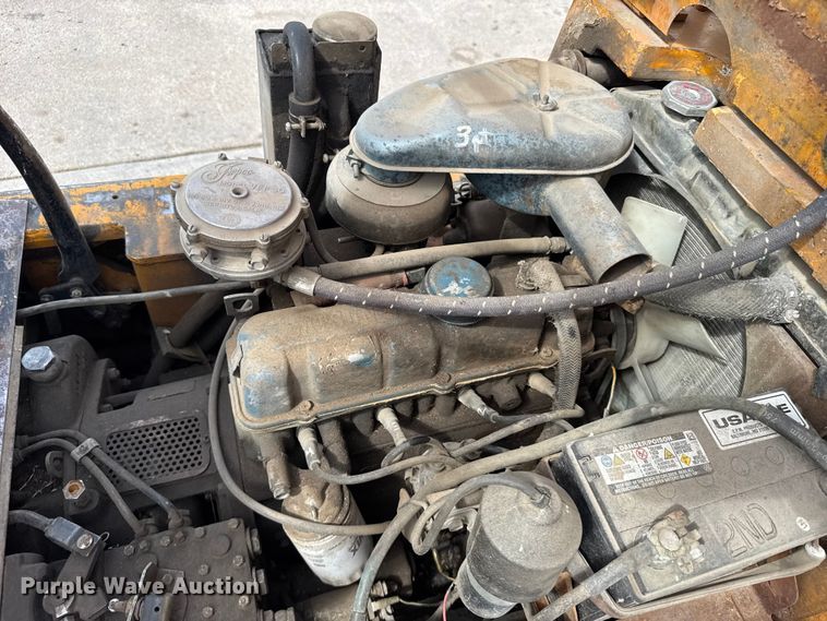 image for item ER2490 Carson CFG103-1 forklift