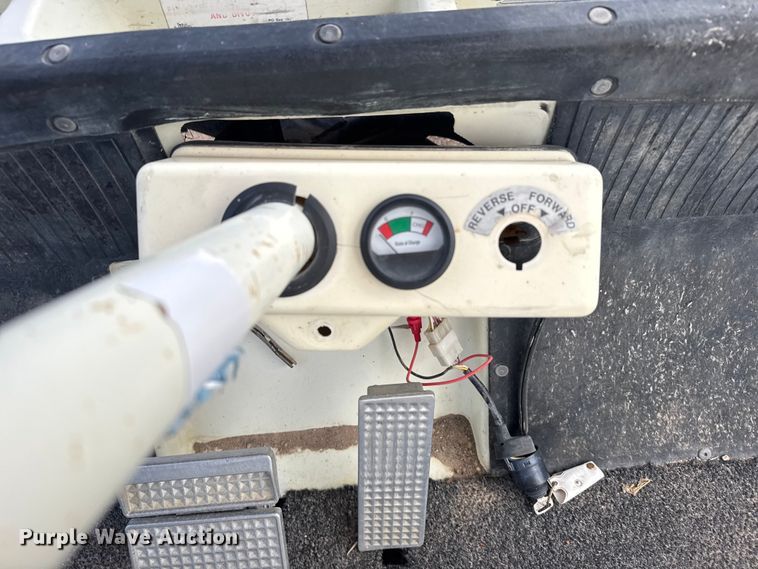 image for item ER2494 Yamaha golf cart