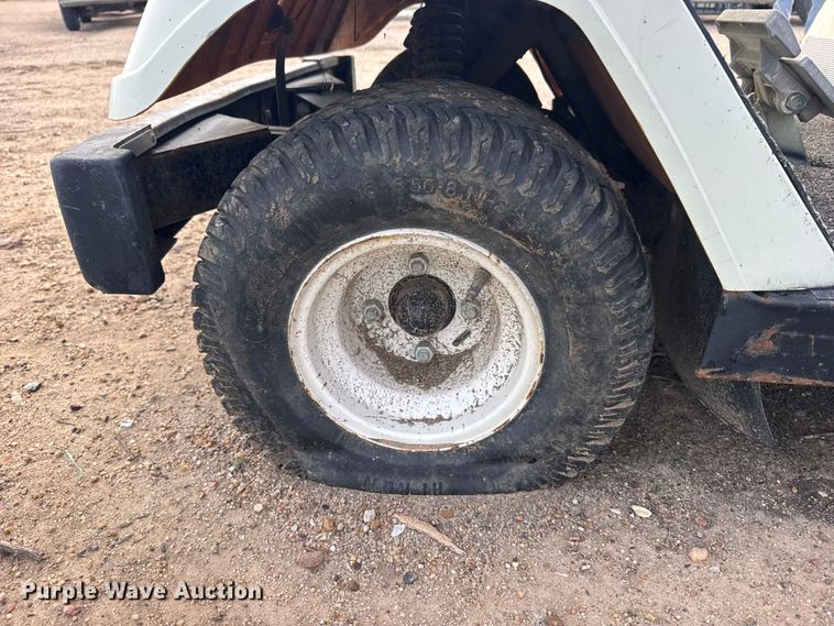 image for item ER2494 Yamaha golf cart