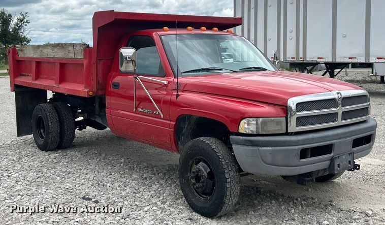 image for item ET3080 1997 Dodge Ram 3500 dump bed pickup truck