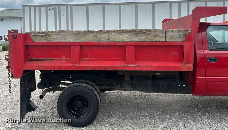 image for item ET3080 1997 Dodge Ram 3500 dump bed pickup truck