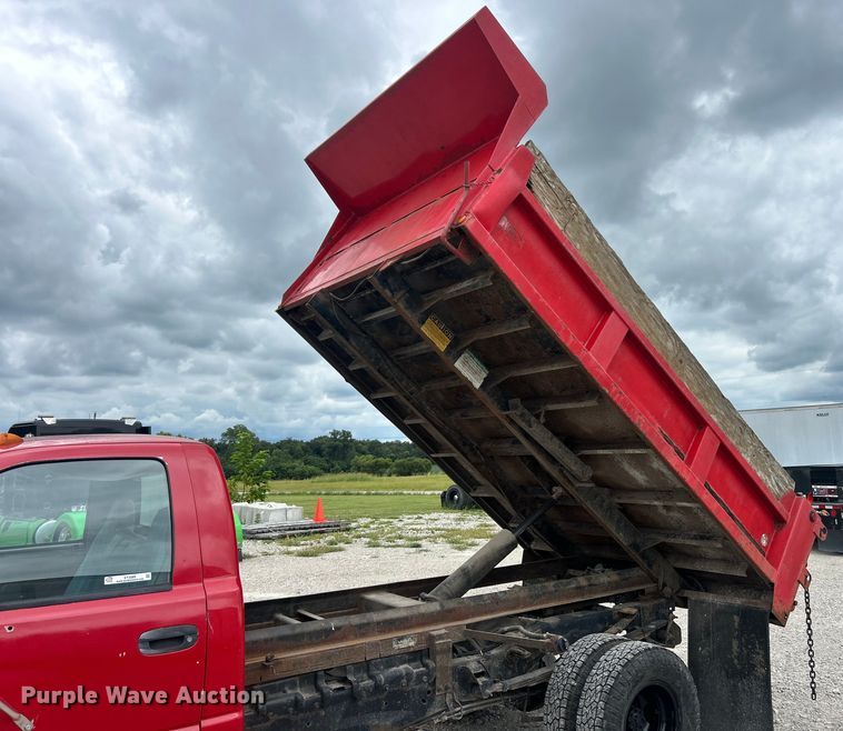 image for item ET3080 1997 Dodge Ram 3500 dump bed pickup truck