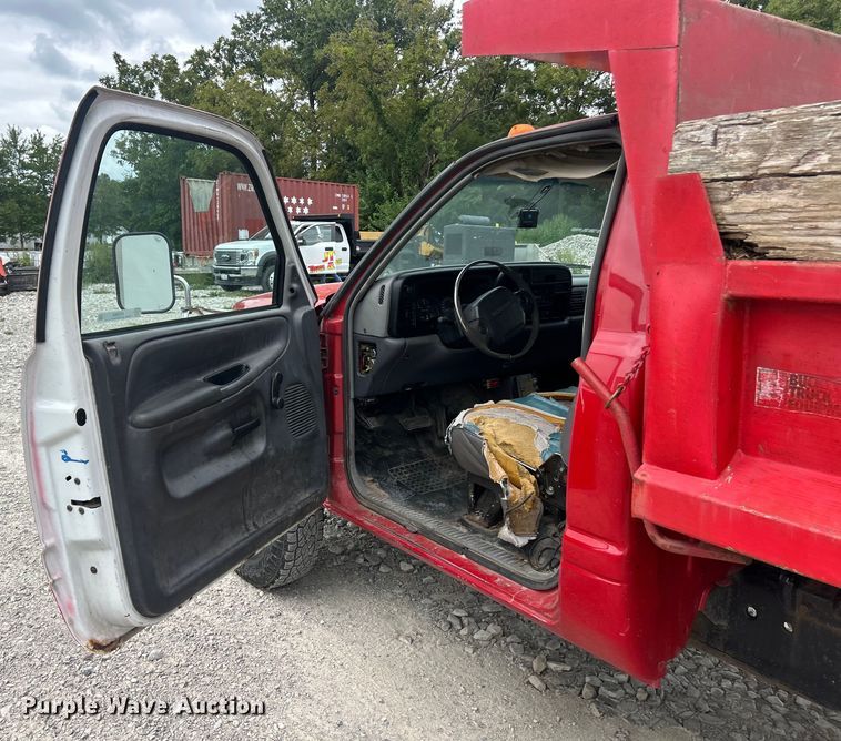image for item ET3080 1997 Dodge Ram 3500 dump bed pickup truck