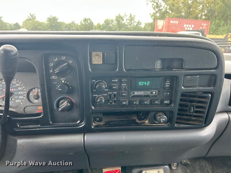 image for item ET3080 1997 Dodge Ram 3500 dump bed pickup truck