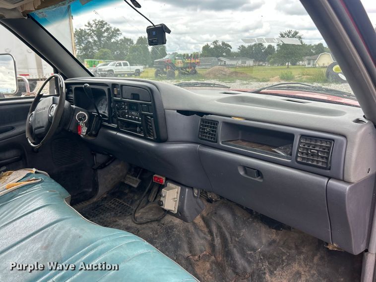 image for item ET3080 1997 Dodge Ram 3500 dump bed pickup truck