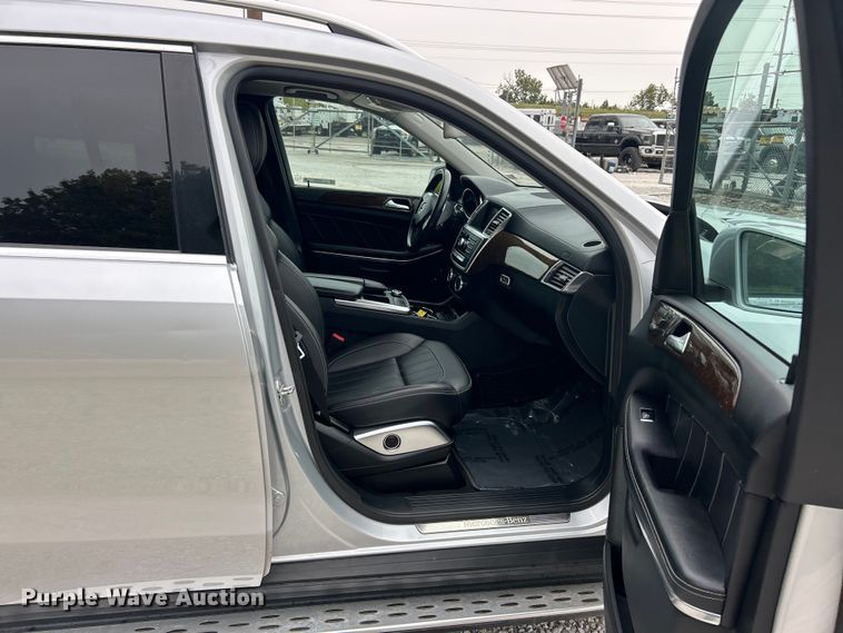 image for item ET3135 2013 Mercedes-Benz GL450 SUV