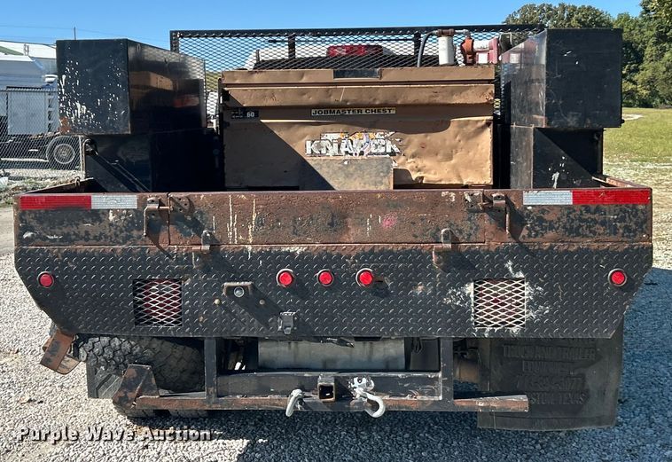 image for item ET3223 2014 Dodge Ram 4500HD Crew Cab flatbed truck