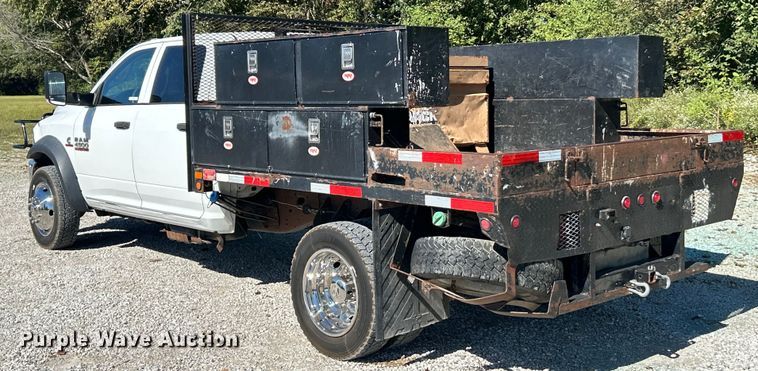image for item ET3223 2014 Dodge Ram 4500HD Crew Cab flatbed truck