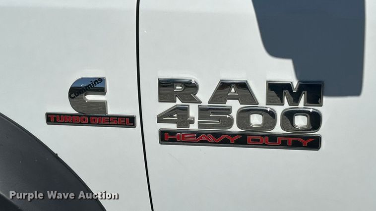 image for item ET3223 2014 Dodge Ram 4500HD Crew Cab flatbed truck