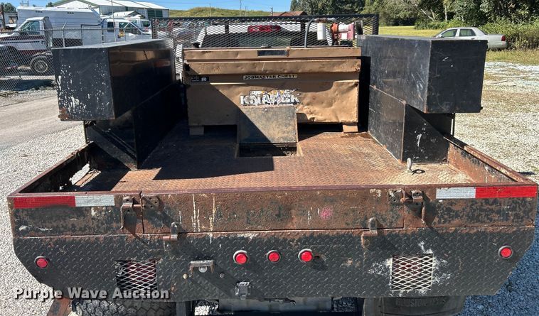 image for item ET3223 2014 Dodge Ram 4500HD Crew Cab flatbed truck