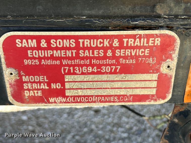 image for item ET3223 2014 Dodge Ram 4500HD Crew Cab flatbed truck