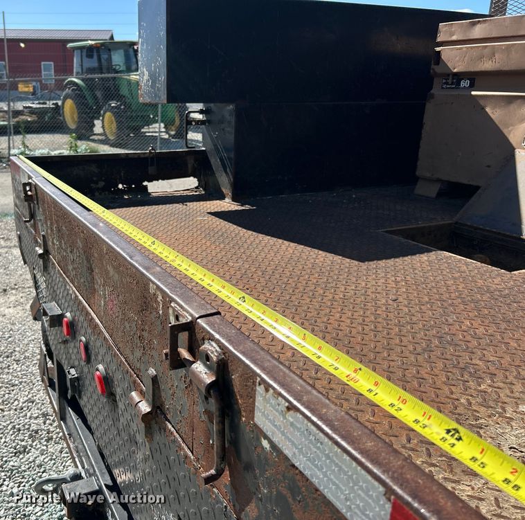 image for item ET3223 2014 Dodge Ram 4500HD Crew Cab flatbed truck