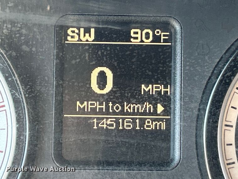 image for item ET3223 2014 Dodge Ram 4500HD Crew Cab flatbed truck