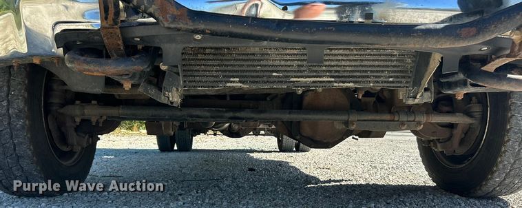 image for item ET3223 2014 Dodge Ram 4500HD Crew Cab flatbed truck