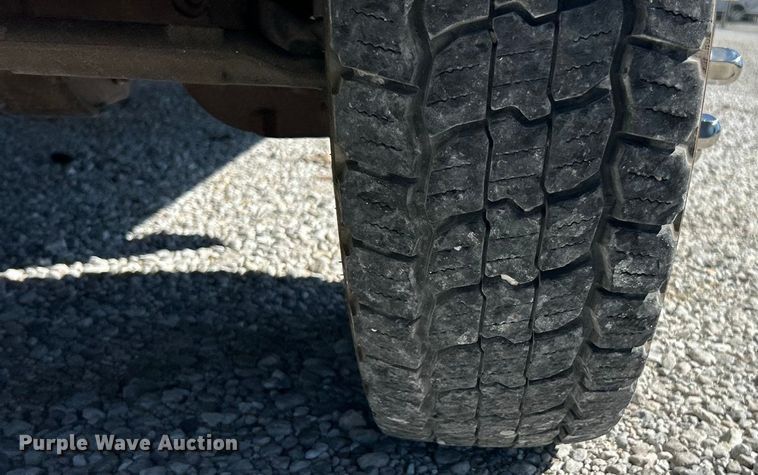 image for item ET3223 2014 Dodge Ram 4500HD Crew Cab flatbed truck