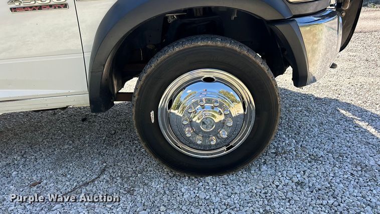 image for item ET3223 2014 Dodge Ram 4500HD Crew Cab flatbed truck