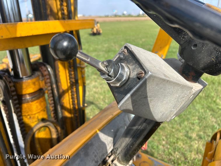 image for item ET3236 Clark EC500-S30D forklift