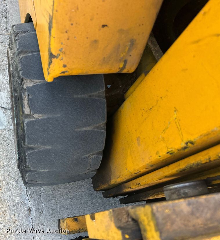 image for item ET3236 Clark EC500-S30D forklift