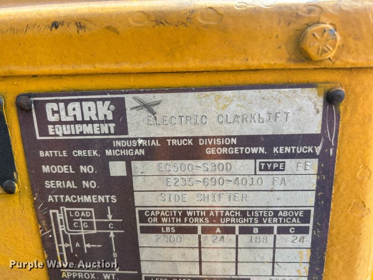 image for item ET3236 Clark EC500-S30D forklift