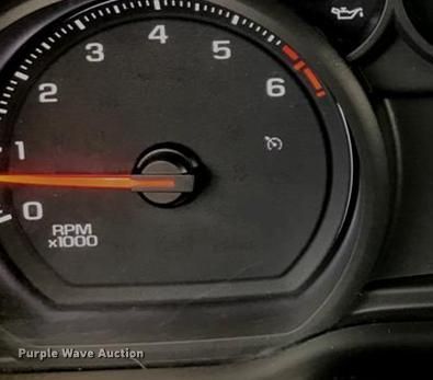 image for item ET3239 2022 Chevrolet Silverado 3500HD Crew Cab pickup truck