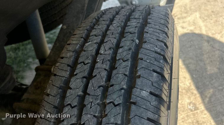 image for item ET3239 2022 Chevrolet Silverado 3500HD Crew Cab pickup truck