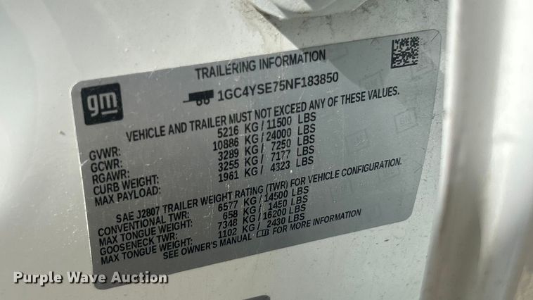 image for item ET3239 2022 Chevrolet Silverado 3500HD Crew Cab pickup truck